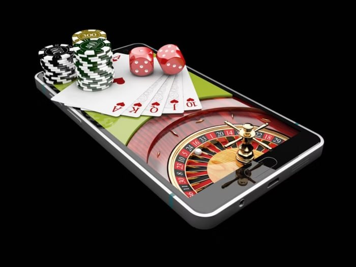 Pengguna Indonesia mengakses sportsbook dan slot holaslot melalui smartphone dengan mudah